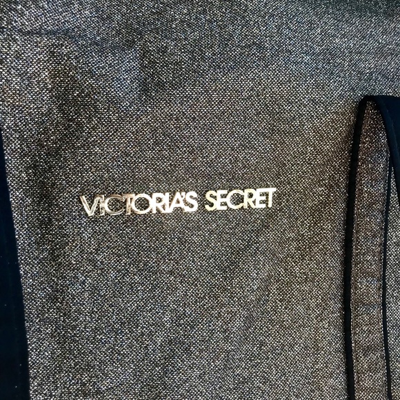 Victoria’s Secret Sparkling Gym Bag - Picture 3 of 4